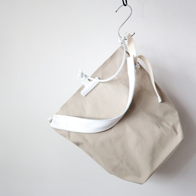 JINMON - CLIP / BUCKET medium / White ( made in Japan )