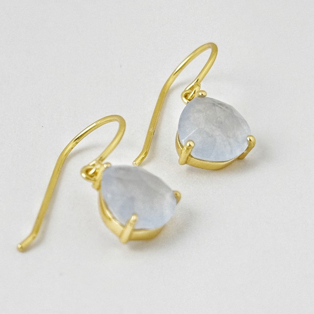 Gold Coating ライト ジェード マロンカット フックピアス