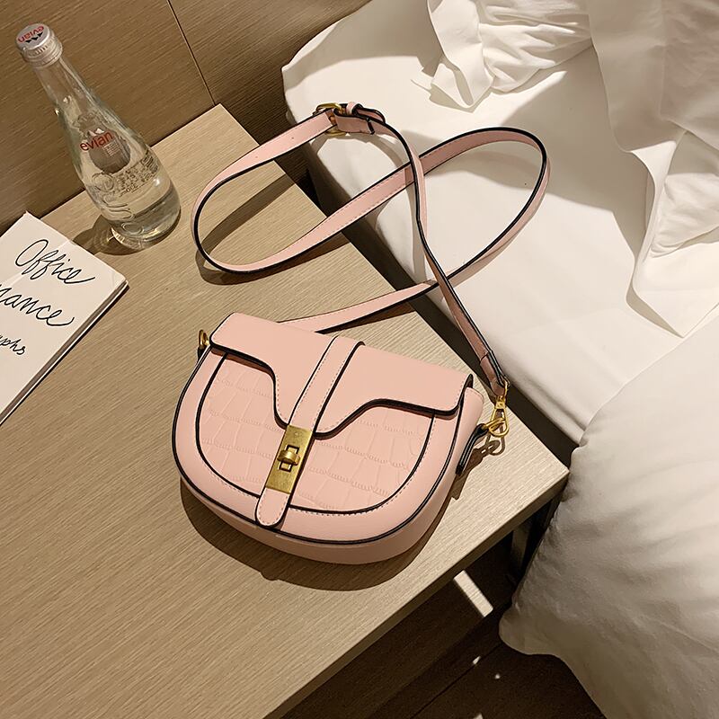 ネットレッドレディーススモールバッグ2020夏ニューウェーブインエインワイルドメッセンジャーバッグテクスチャーショルダーサドルバッグ Tiancai_Wing_Bag2201459