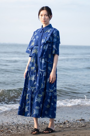 Sea＆Lily Embroidery Tiered Dress ROYAL BLUE