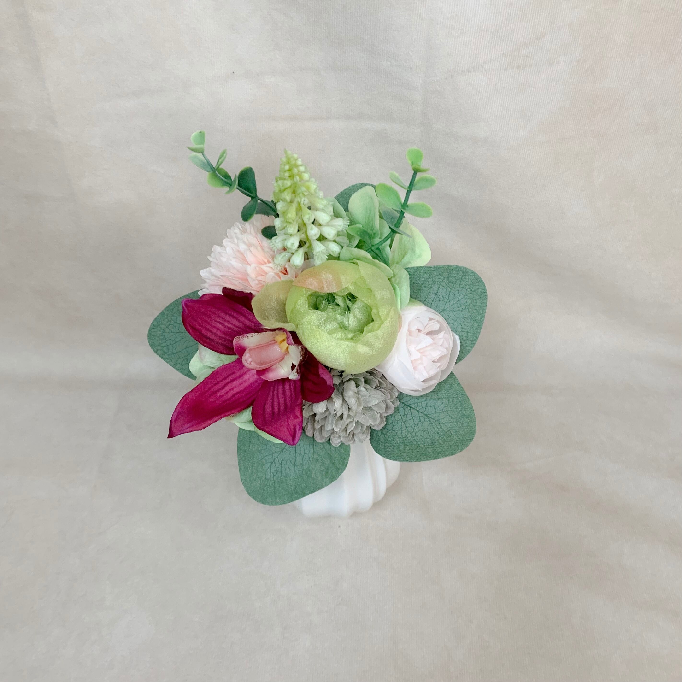 枯れないお供えブーケ 【1点】No.5/グリーン、レッド系/仏花