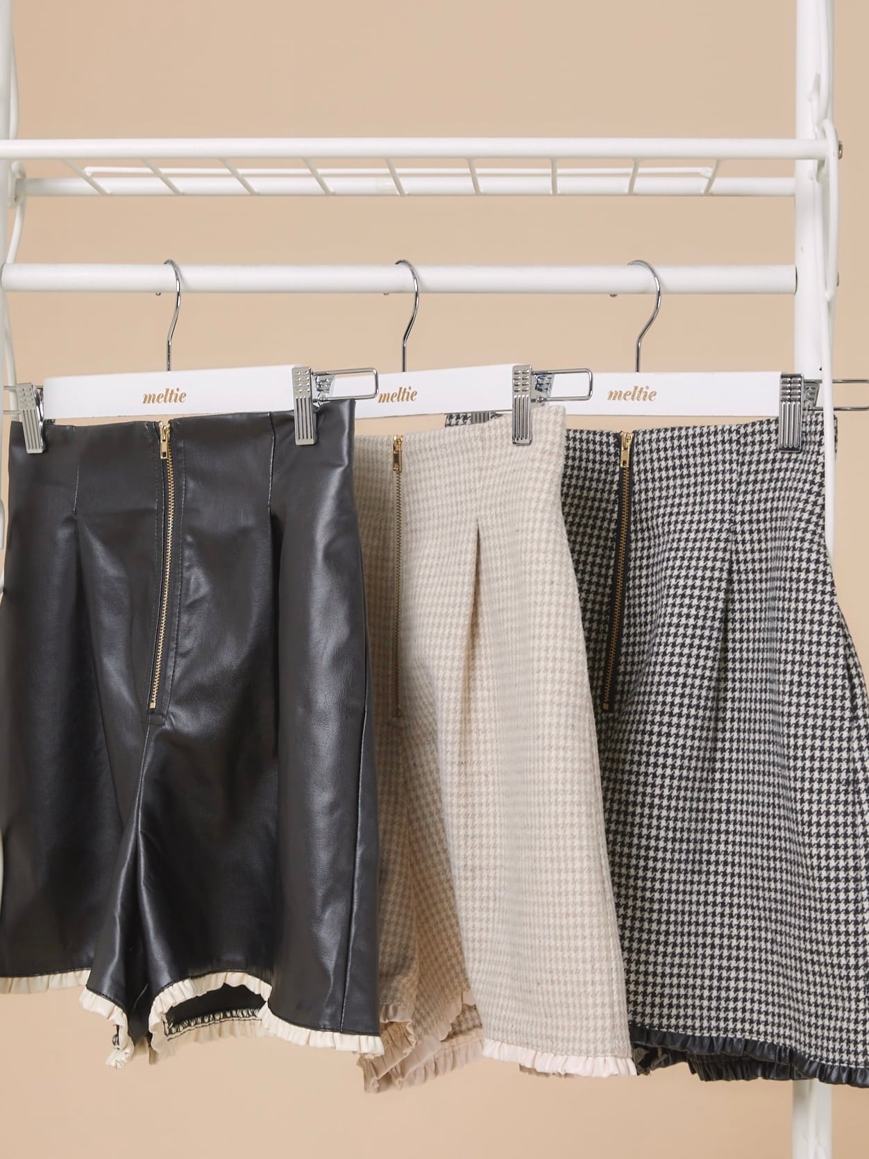 MELTIE front zip tuck pants