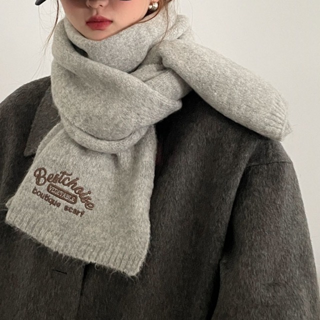 8col. ワンポイント刺繍マフラー　0906