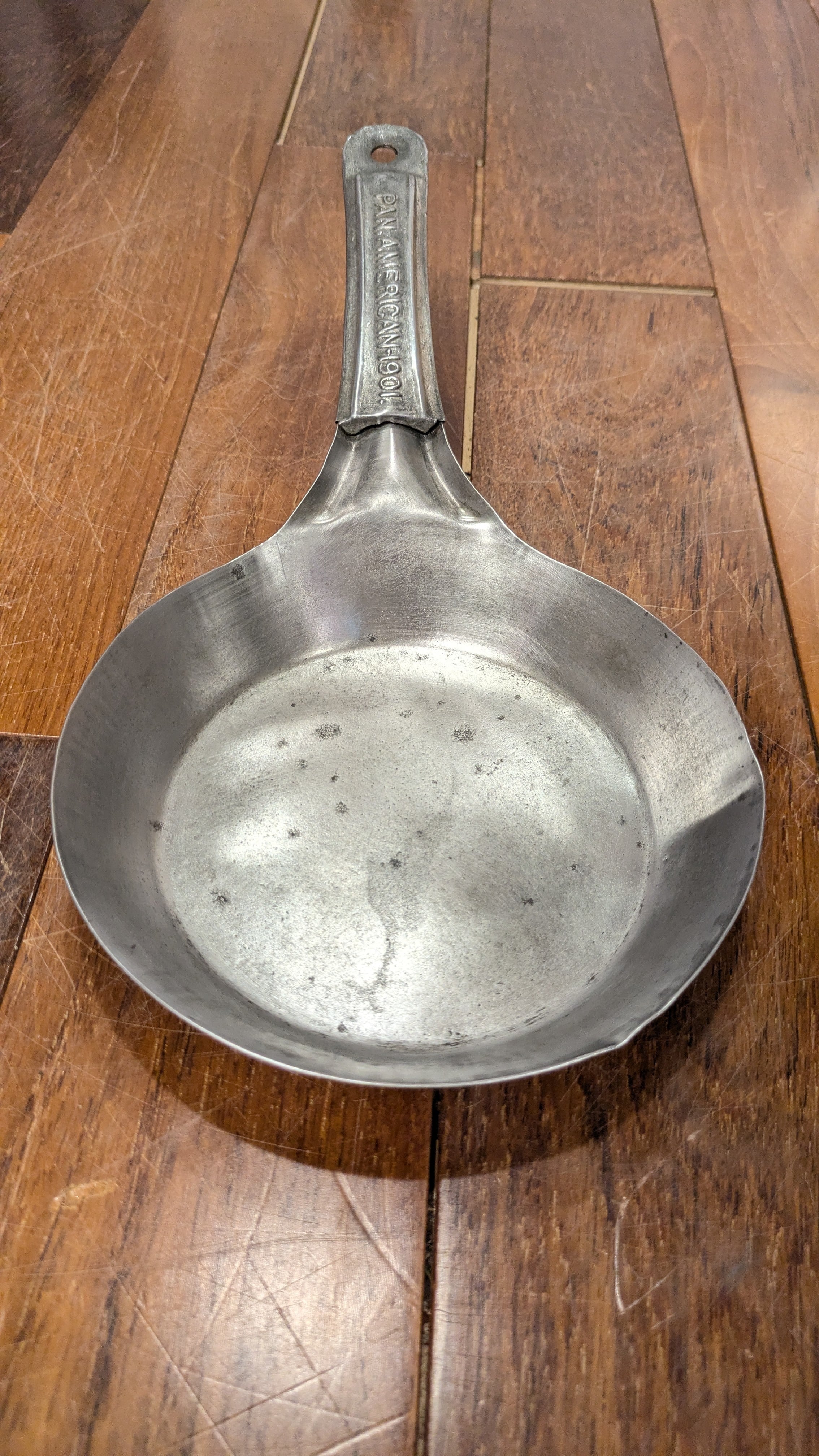 Vintage PAN AMERICAN 1901 Cowboy Fryingpan IronPan mini Antique