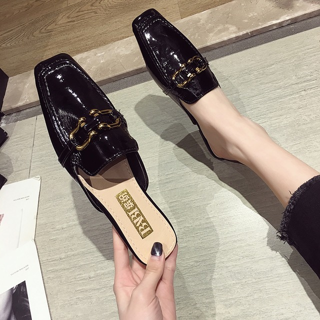 包頭ハーフスリッパレディースアウター2020夏新夏ワイルドゴーアウトスクエアヘッド平底ミュラースリッパ潮夏 フェイクシューズ26700131090