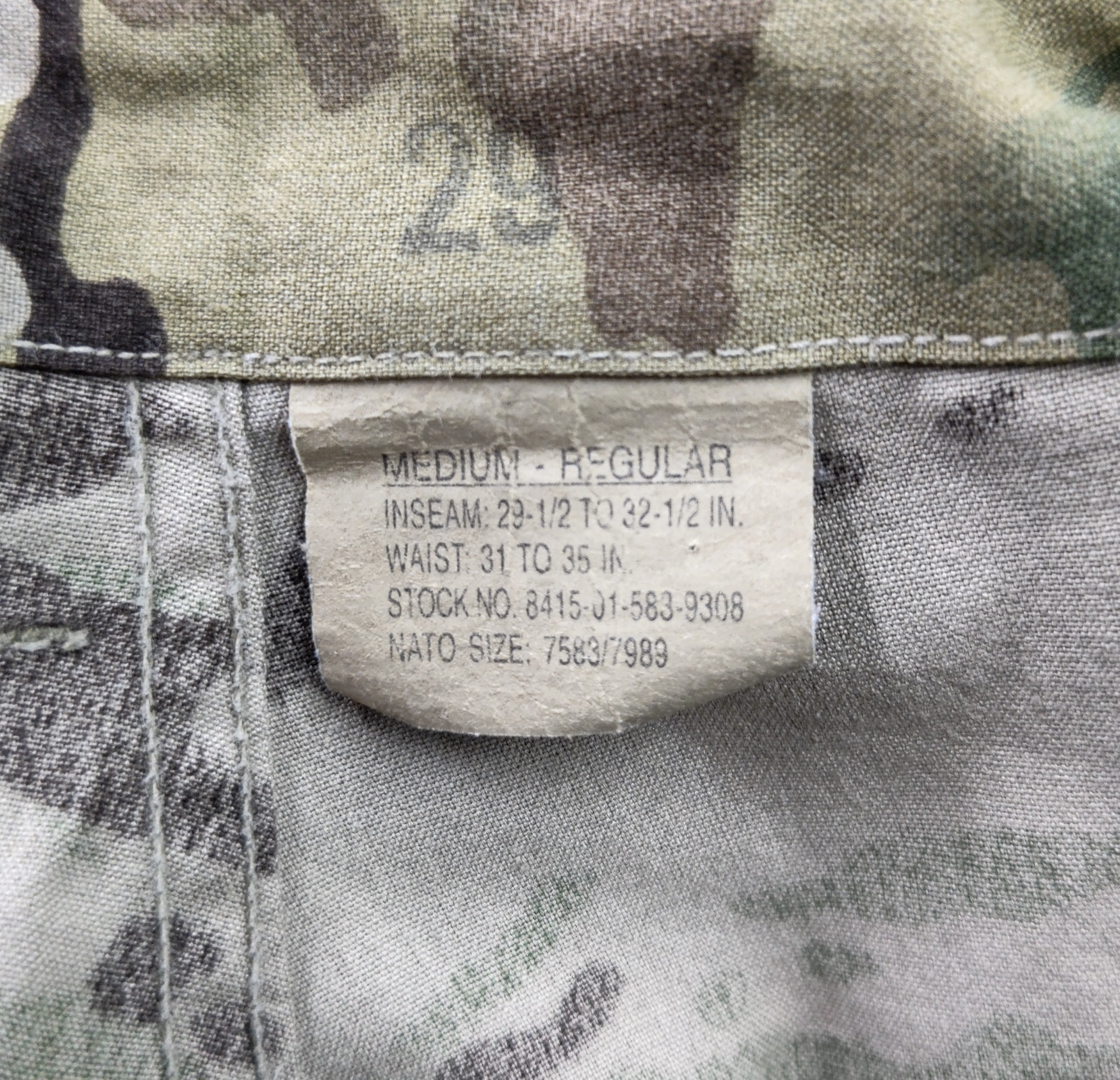 米軍　陸軍　放出品実物払い下げ　マルチカム迷彩　ミリタリーコンバットシャツ戦闘服