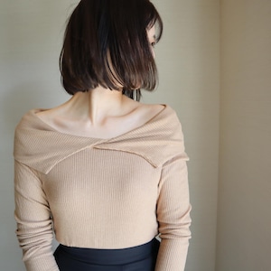 Retro off shoulder rib knit