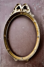 フランス 29c 金のリボンと金の葉とオーバルの額縁 ルイ１６世様式 アンティーク