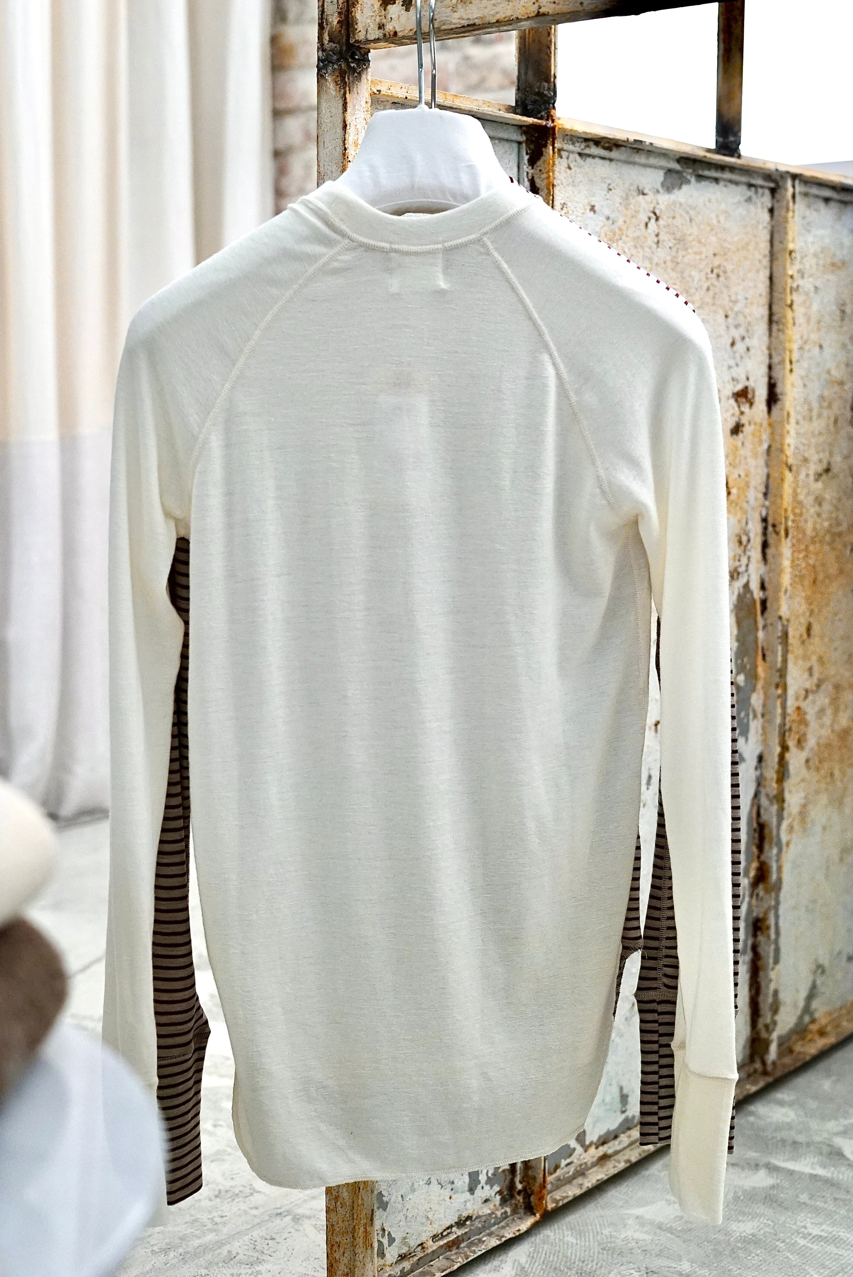 カットソー(長袖/七分) jonnlynx 18AW mock neck tee jonnlynx（カットソー(長袖/七分)）のフリマアイテム一覧