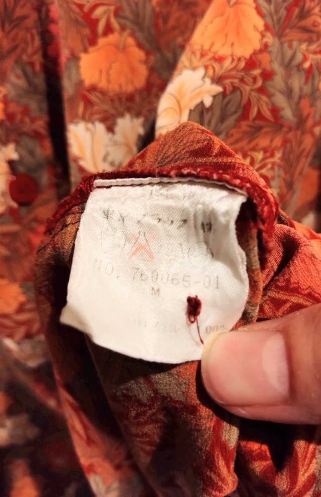 ウィリアムモリスみたいな花柄ブラウス/東京ブラウスメイドインジャパンビンテージMADEINJAPANVintage日本製洋服