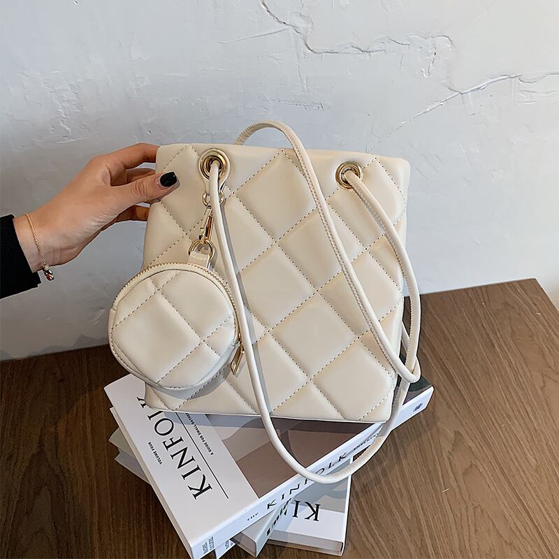 ネットレッドスモールバッグレディースバッグ2020人気の新しいトレンディなファッションワイルドワンショルダー脇の下のバッグテクスチャロンバスハンドバッグ Tiancai_Wing_Bag7474047