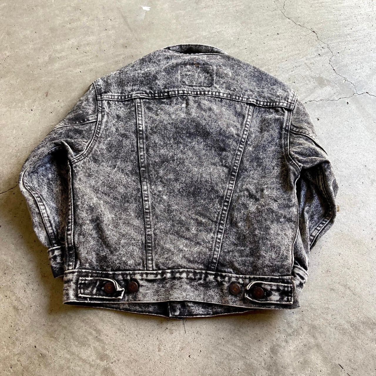 【kids】USA製 80年代 ヴィンテージ Levi's ケミカルウォッシュ リーバイス ブラック デニムジャケット SMALL 5歳〜6歳 古着  トラッカージャケット 80s ビンテージ 黒【デニムジャケット】【WS2202-15】【2203AL15】 | cave 古着屋【公式】古着通販サイト