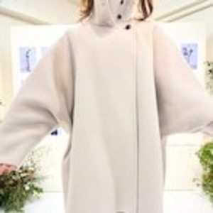 ディニテコリエ Dignite coller ﾀﾞﾌﾞﾙﾌｪｲｽﾄﾞﾙﾏﾝｺｰﾄ