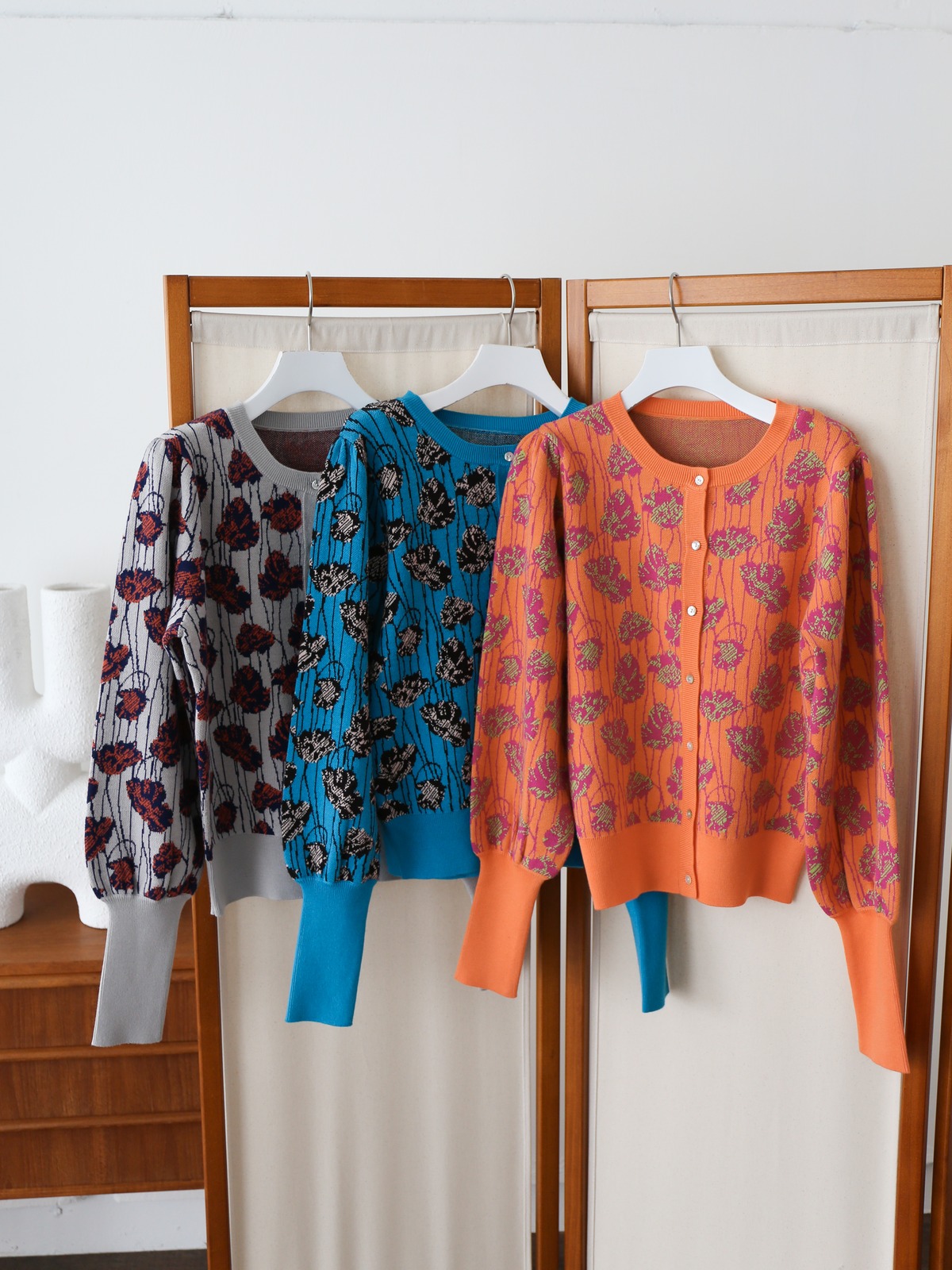 vintagelike flower jacquard knit | Katrin TOKYO