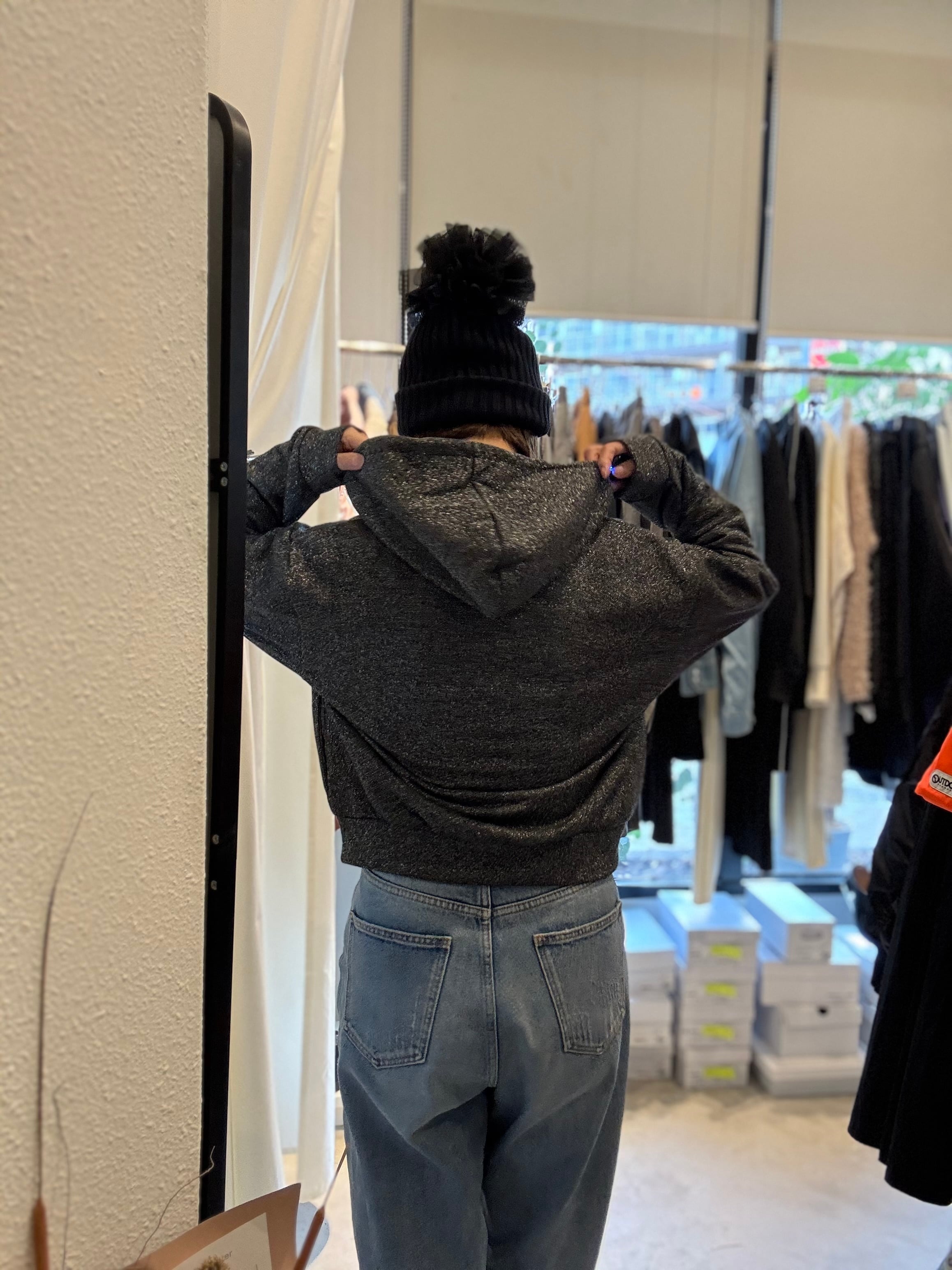 【SELECT】レースフリル装飾ラメパーカー