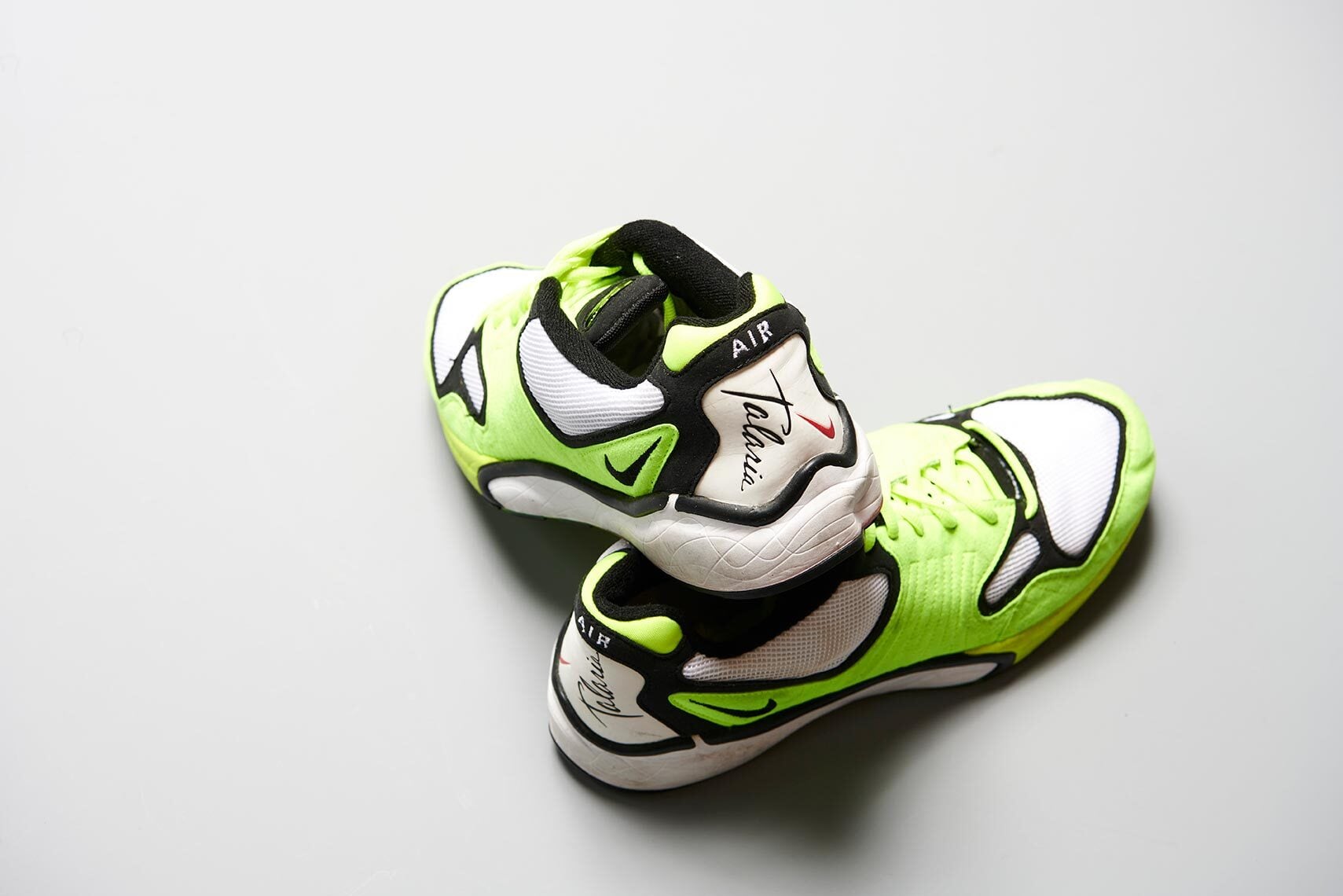 NIKE AIR ZOOM TALARIA 16' | VOLT | PLAYGROUND | スニーカーショップ