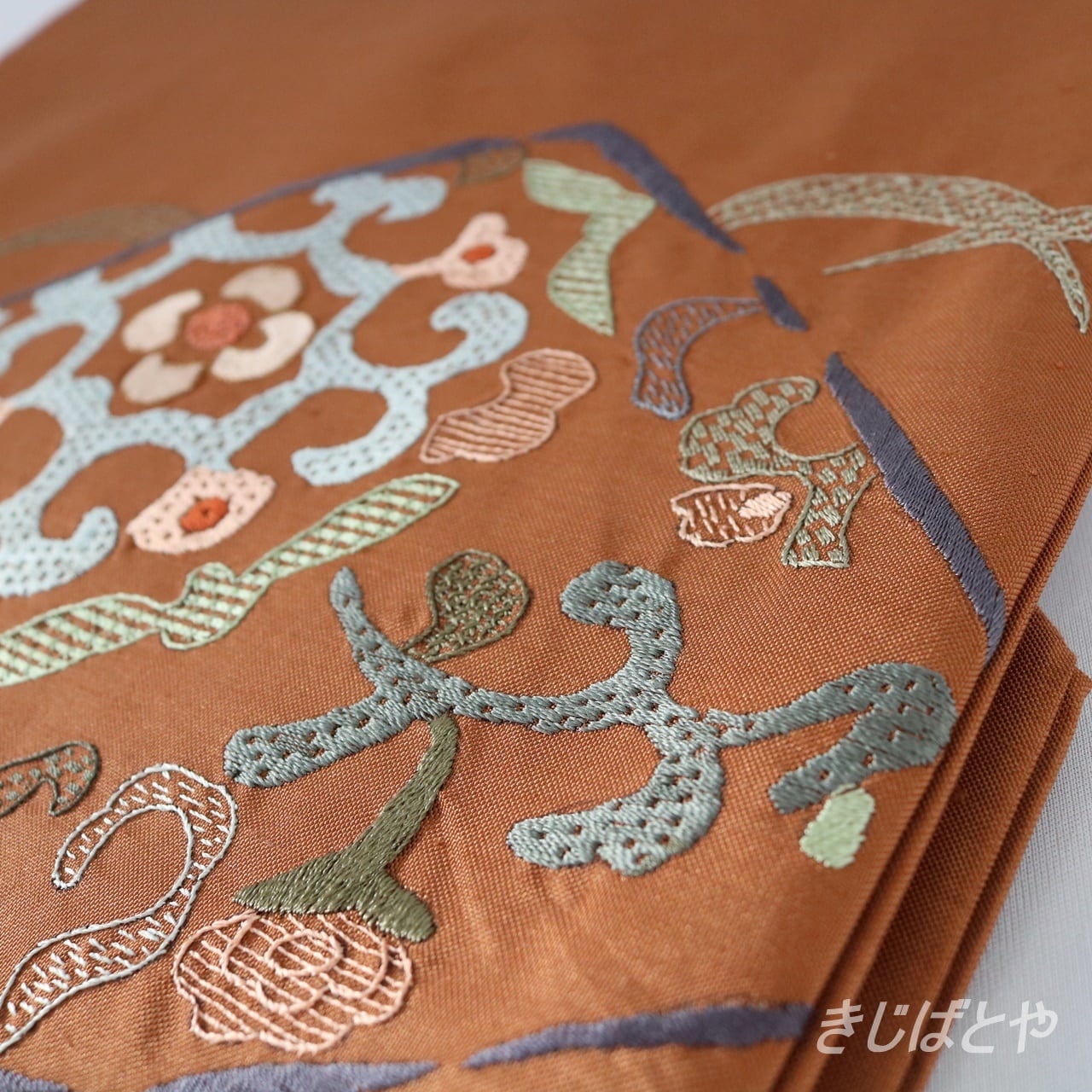 正絹紬 柿渋色に刺繍のなごや | きじばとや