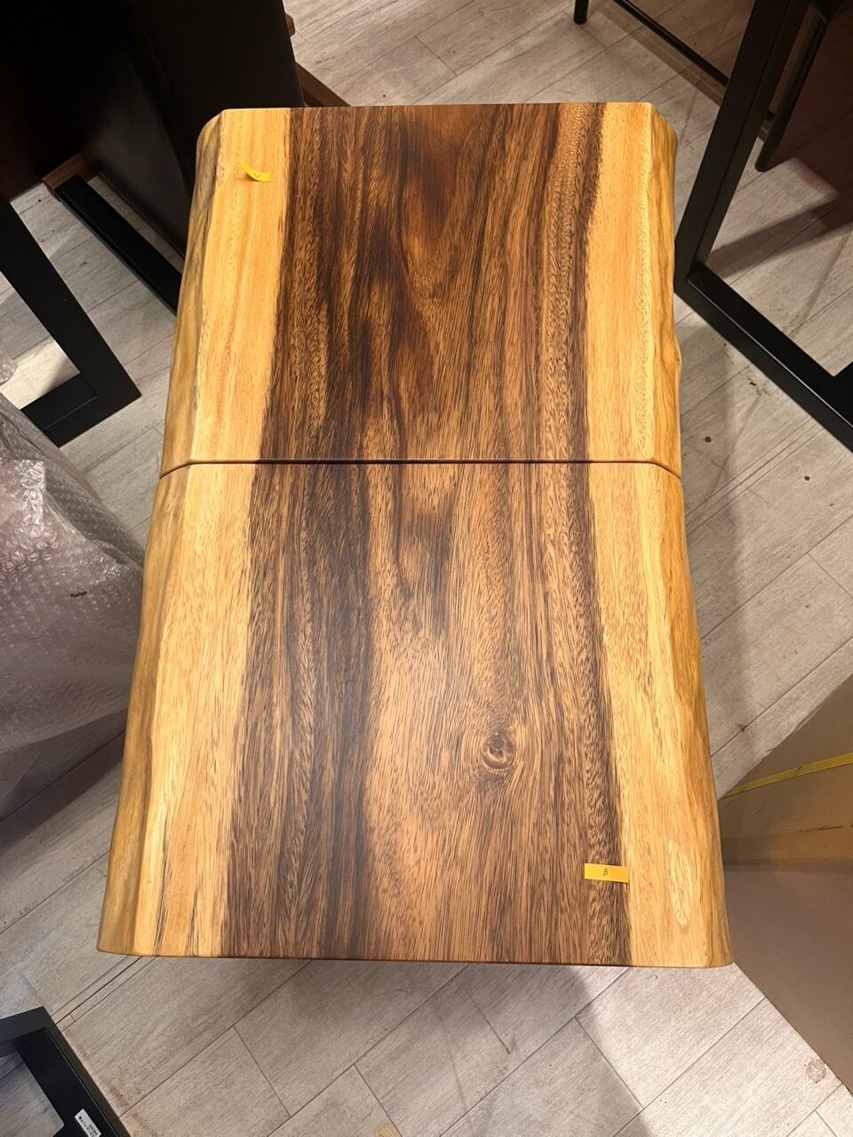 スツールA（モンキーポッド） 475×370×455 | 千年家具 - 一枚板