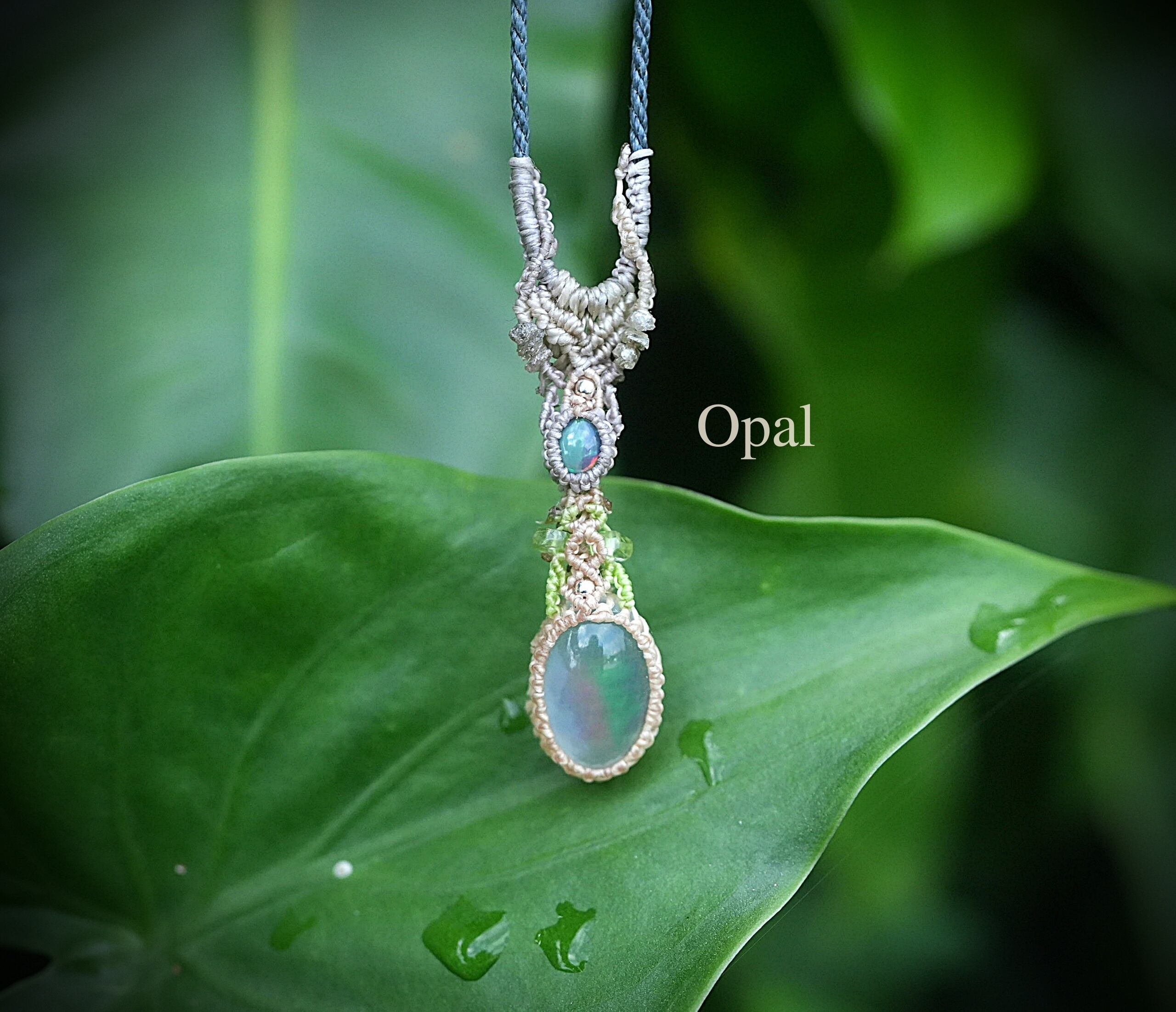つぶつぶ透明遊色★ウォーターオパール マクラメネックレス2042