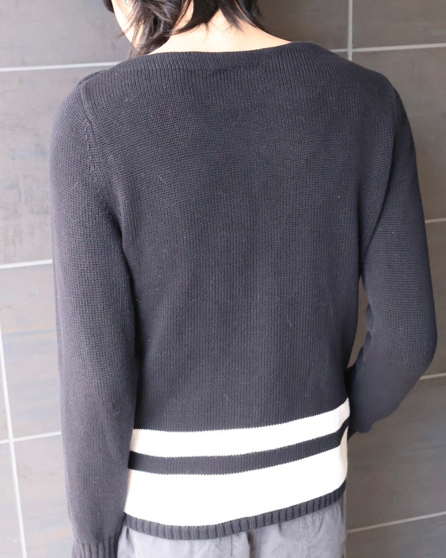 line design cotton knit