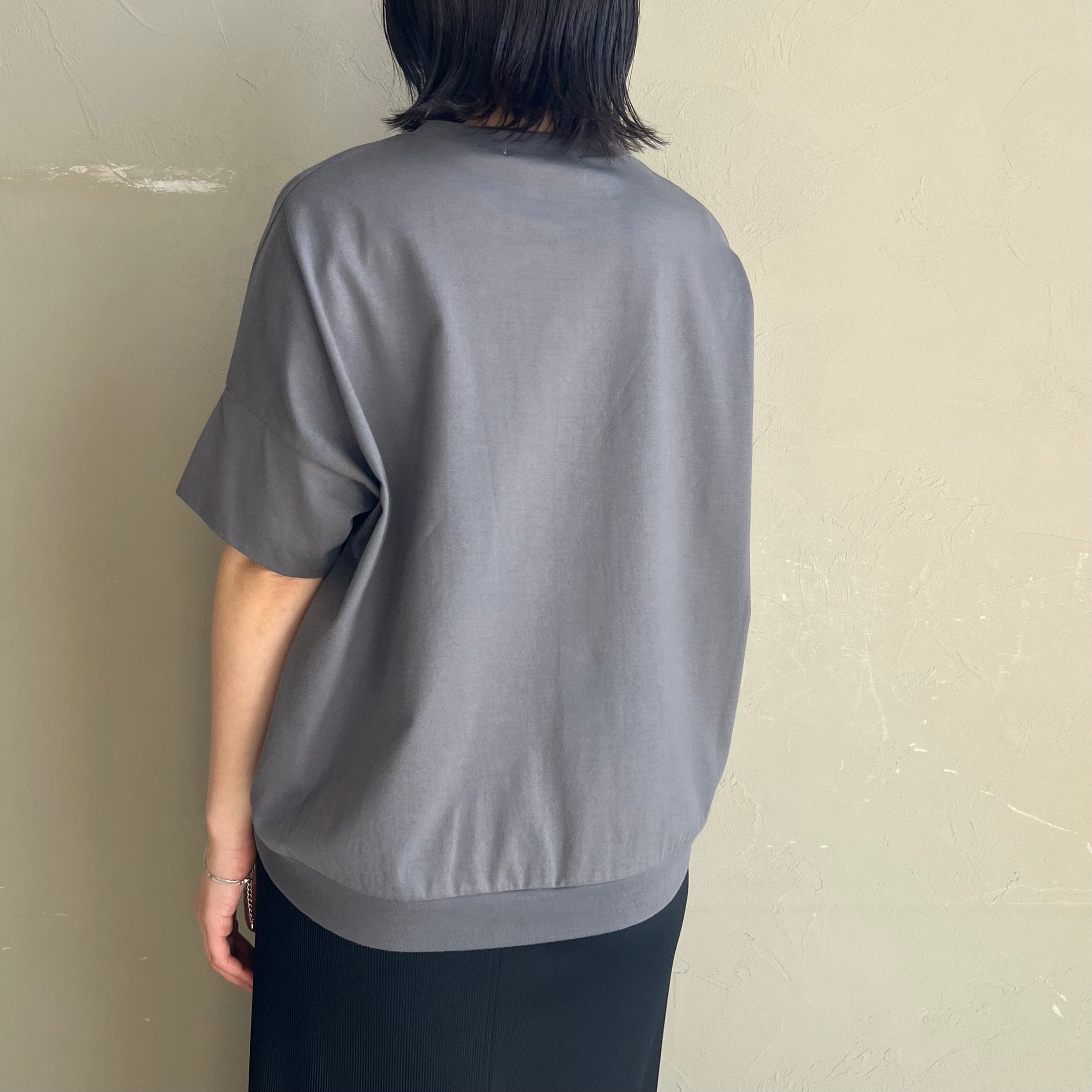 QTUME 】ロゴプリント Tシャツ | valance 福井｜レディース セレクト