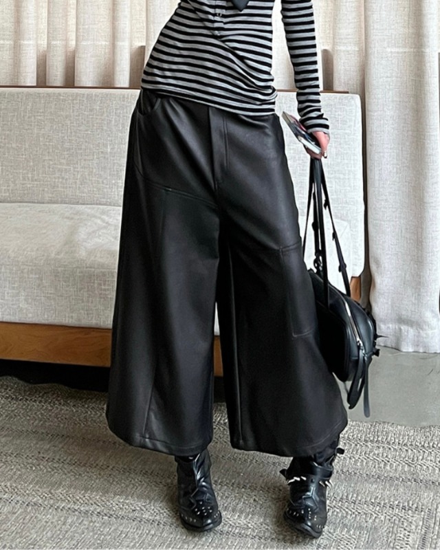 Panel Wide Faux Leather Pants［A0435］