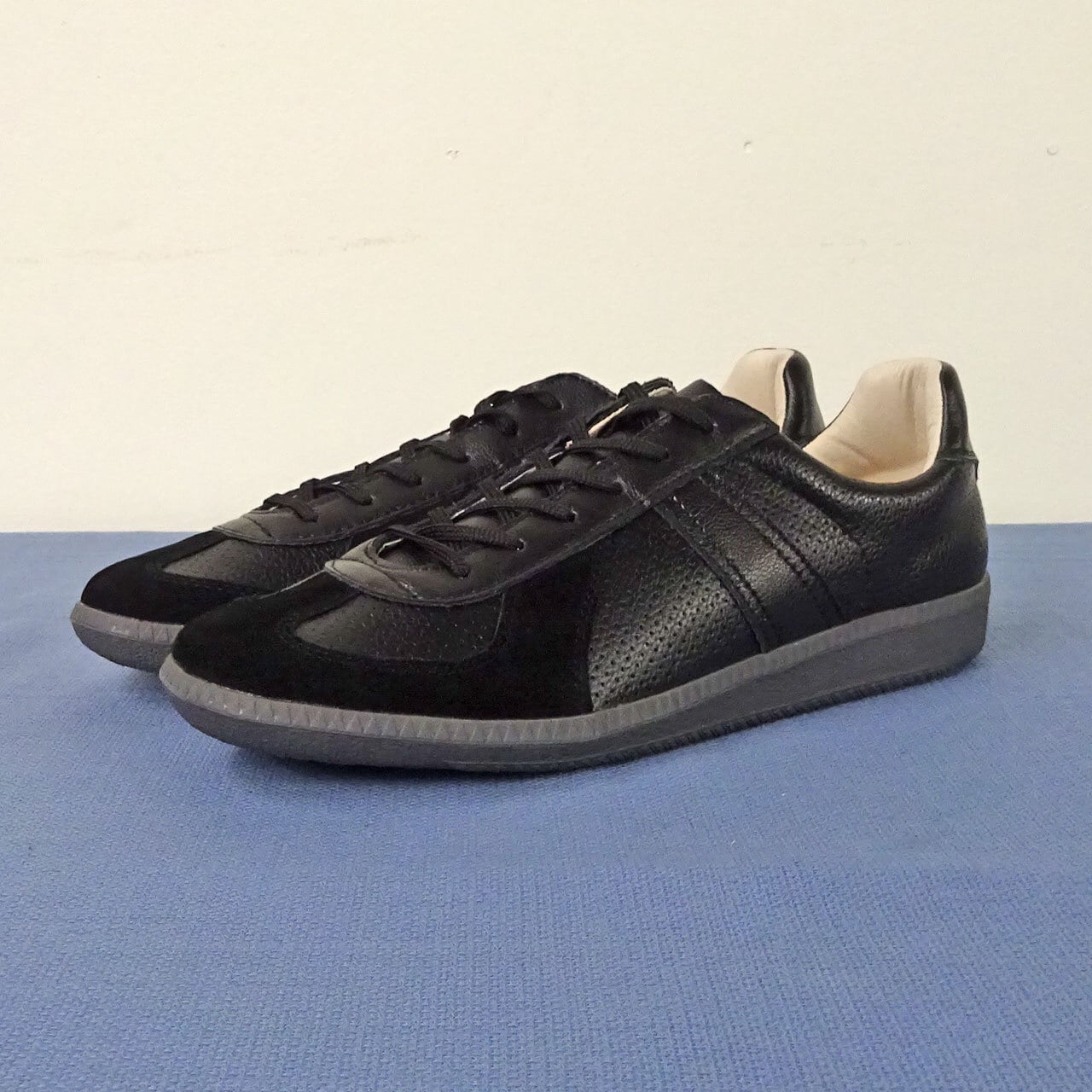 ☆Winter Sale☆ GERMAN TRAINER(ジャーマントレーナー) 正規品 / 新品