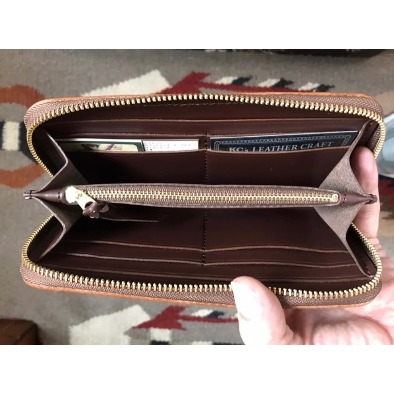 ウォレット ラウンドジップ3 オイルバケッタ