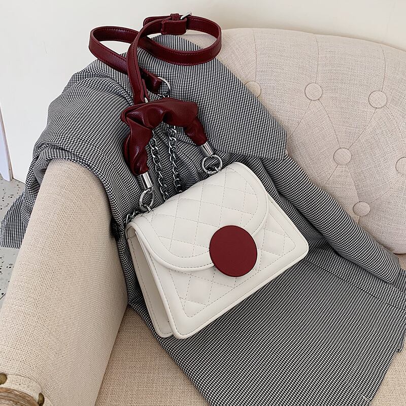 クロスボディバッグ女性バッグ2020新しい波ネット赤ファッションダイヤモンドチェーンショルダーバッグ夏の野生の小さな正方形のバッグ Tiancai_Wing_Bag8568421