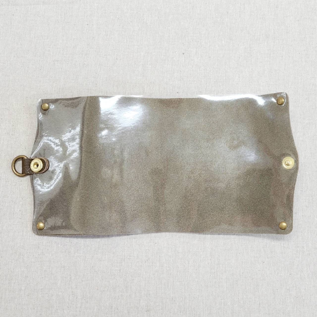 レザーマスクカバー小(カーキ)【HASAMU】 不織布マスク用 ビニール仕様 Le Coeur