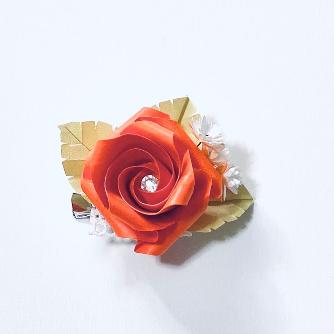 バラ折りブローチ(小)オレンジ・橙色 | RBi Flower Art（ラビフラワーアート） powered by BASE