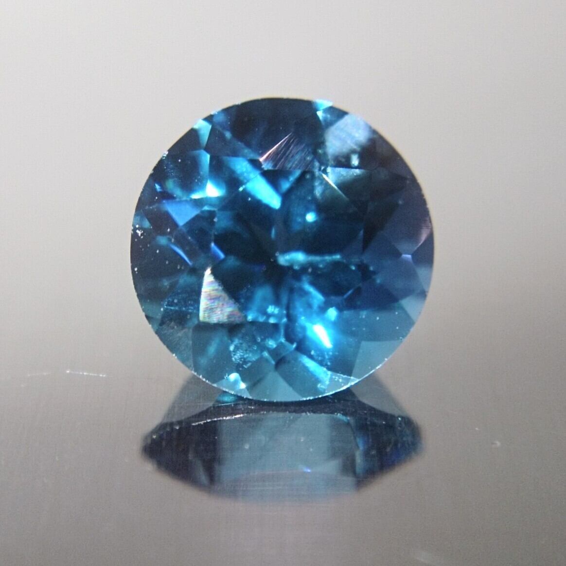 15.8ct ロンドンブルートパーズ　ルース