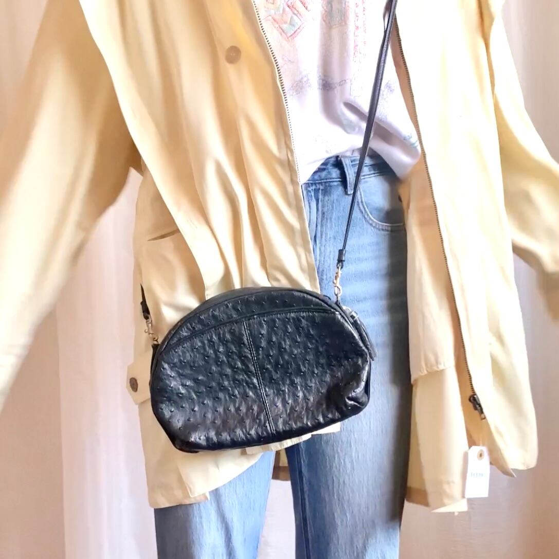 black レザー shoulder バッグ