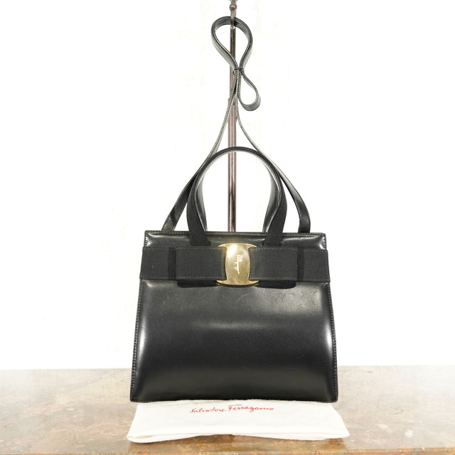 Salvatore Ferragamo VARA LEATHER 2WAY SHOULDER BAG MADE IN ITALY 