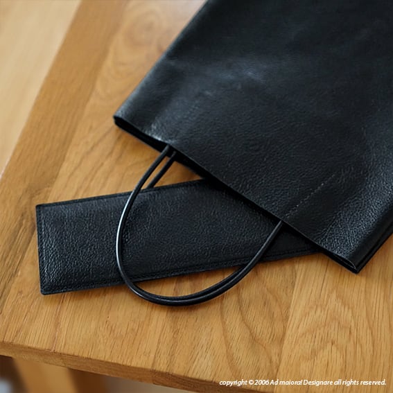 大人の革袋 M・A4が入る・ブラック
