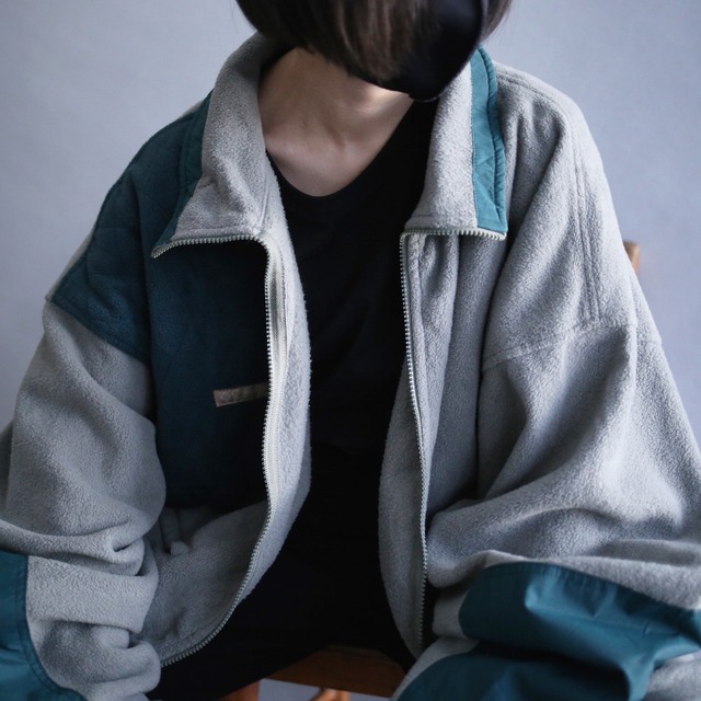 "Columbia" good coloring switching design over wide silhouette high-neck fleece blouson