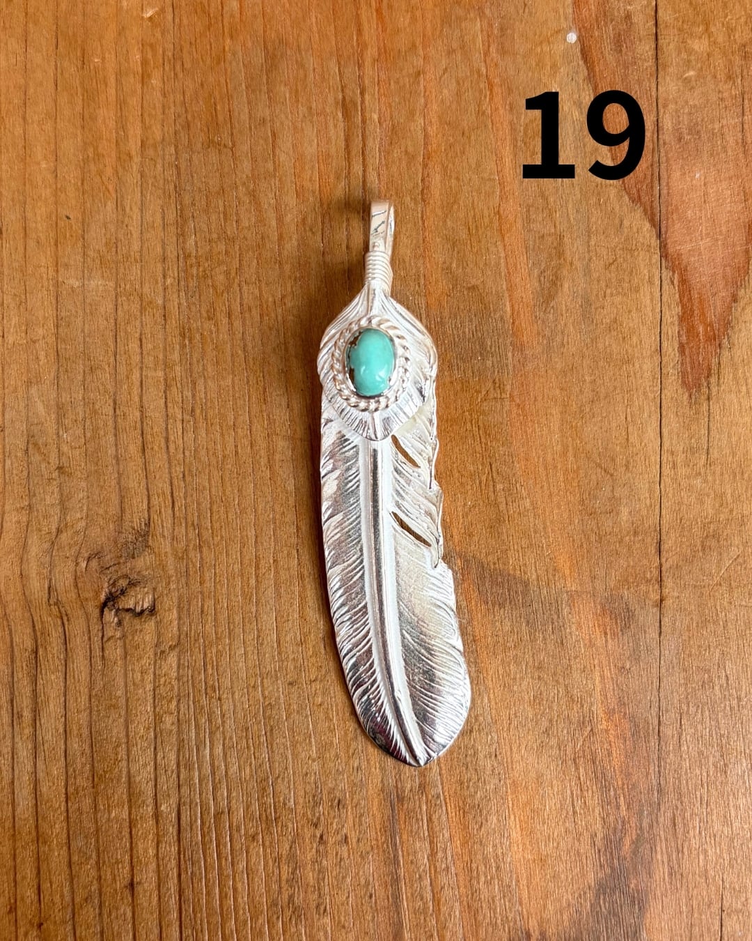 【NEWカラー入荷！】上銀銀縄天然ターコイズ付き特大フェザー（左向き）