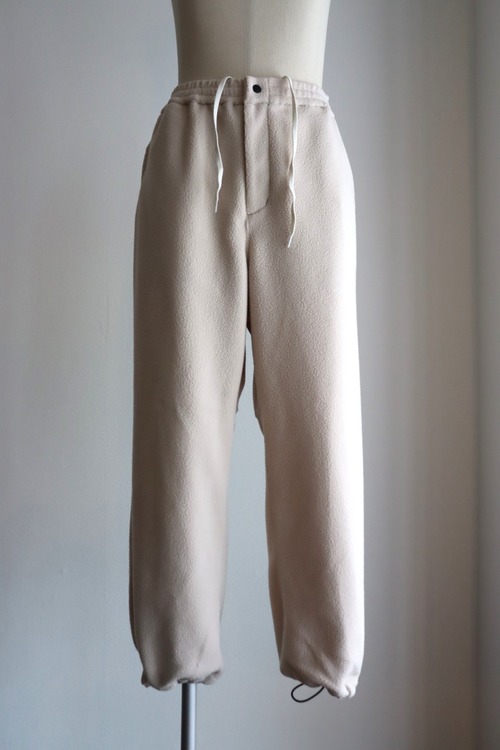 universal products. " POLARTEC®︎ FLEECE PANTS (ECRU)"