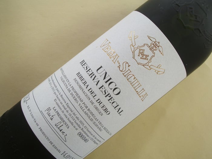 ウニコ レセルバ・エスペシアル NV(23) ボデガス・ベガ・シシリア