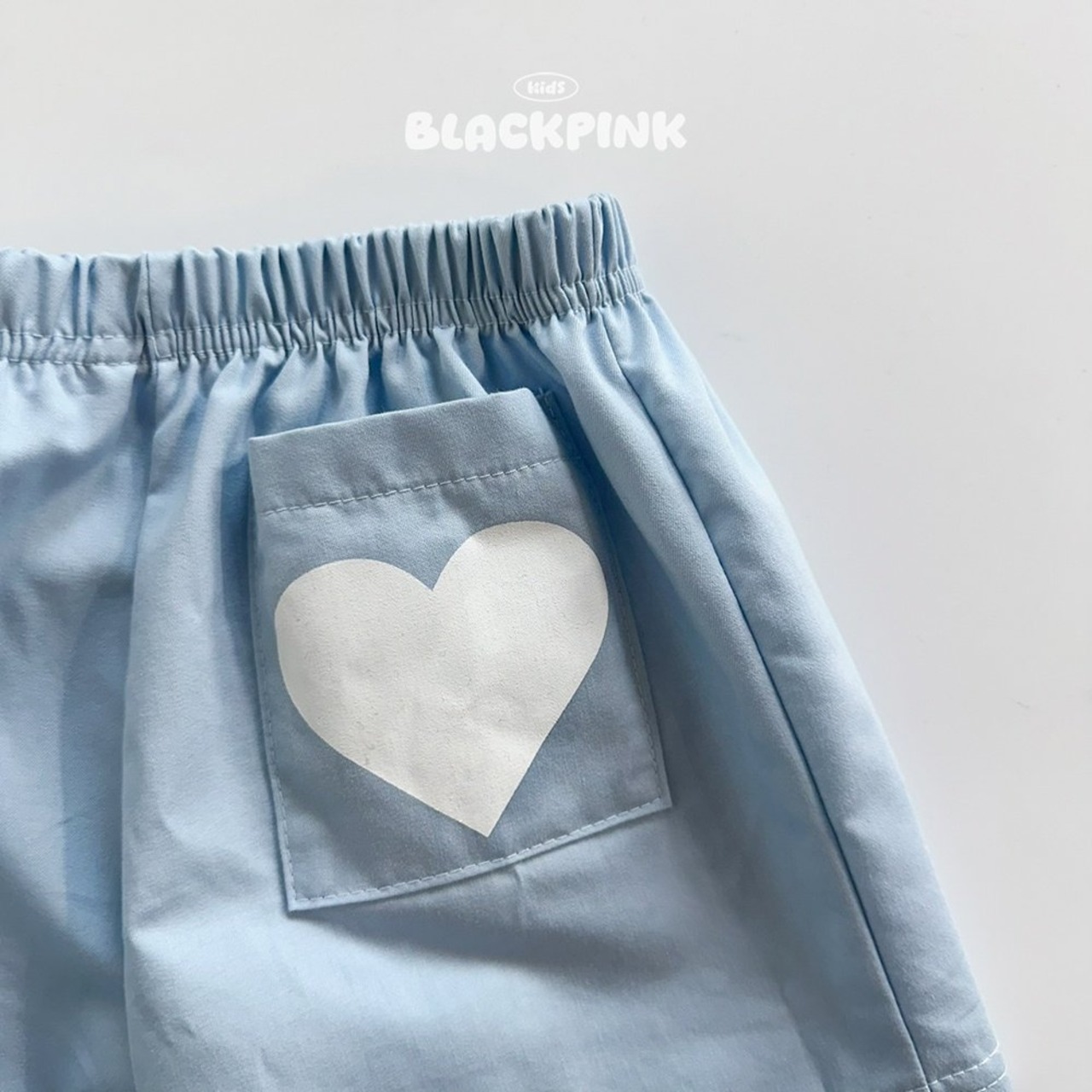 [BLACKPINK] Heart-shaped Shorts (2XL) / [블랙핑크] 하트청반바지 (2XL)