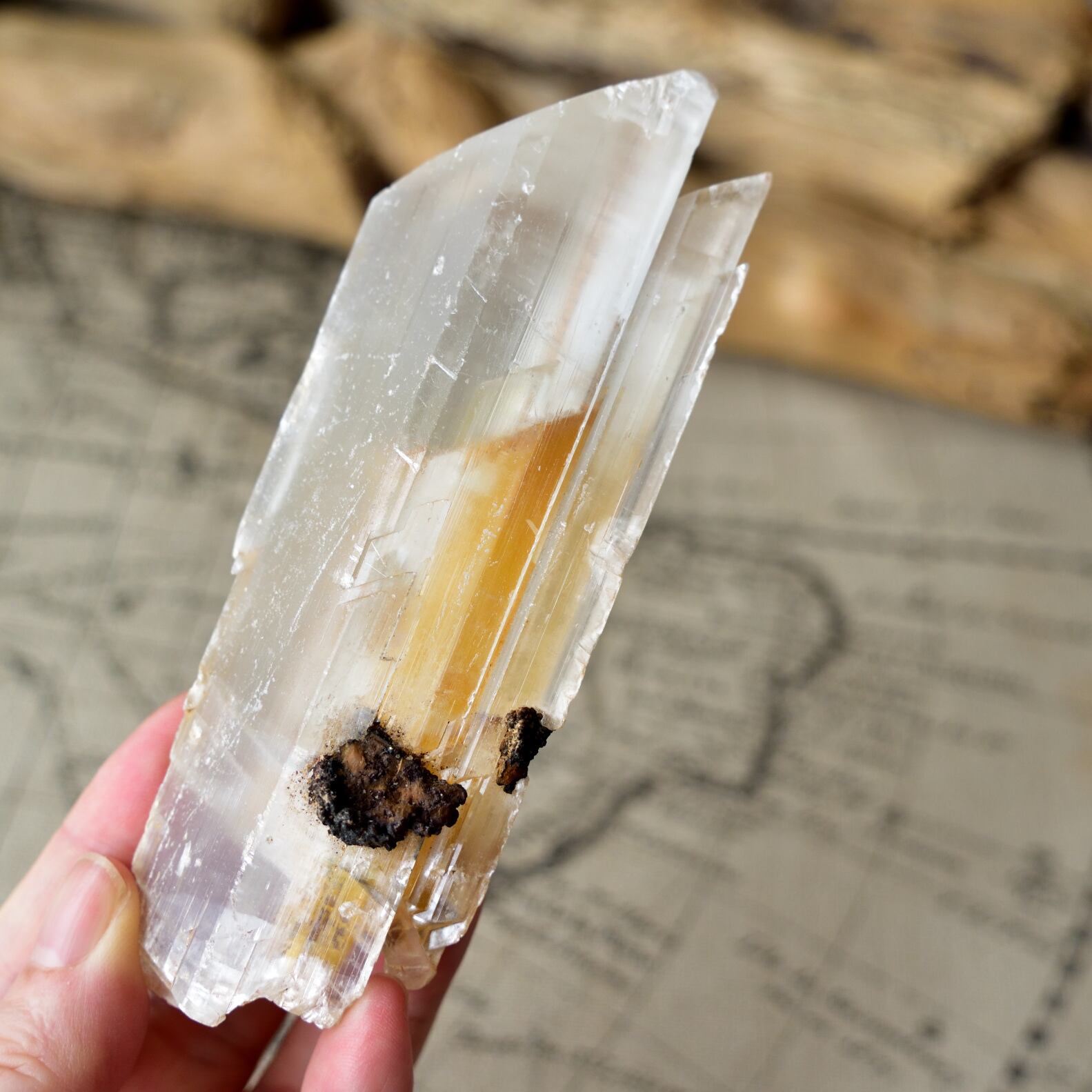 セレナイト・ブレード ゴールドジプサム シンギング 中国貴州省産 151g