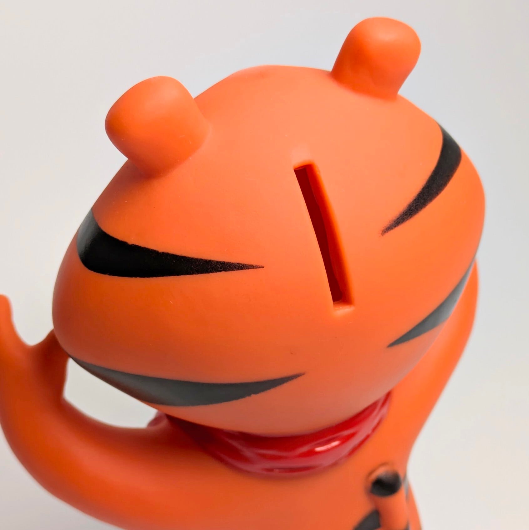 【トニー・ザ・タイガー(Tony the Tiger)】 ソフビバンク / 貯金箱 / Kellogg's / ケロッグ 〚アメリカン雑貨 アメトイ〛