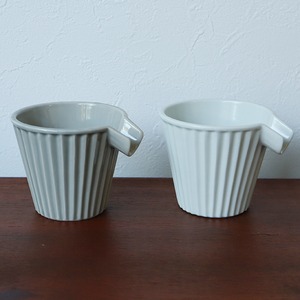 波佐見焼　片口注器しのぎ（灰・白）　29-035