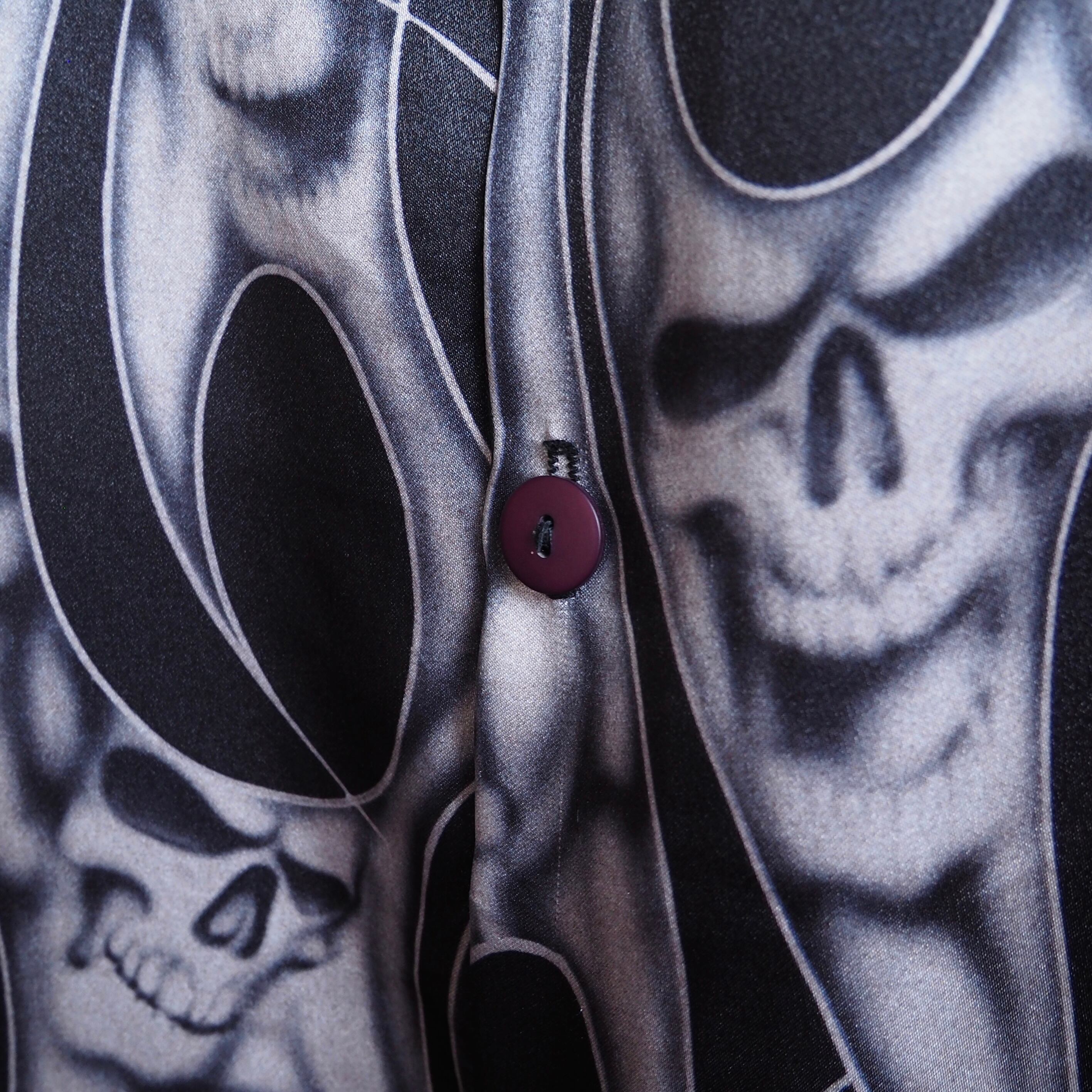 1990s Skull flame Design vintage loose SS Open collar shirt (made inUsa)