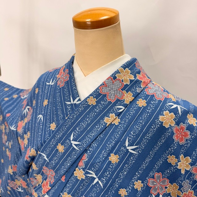 小紋 単衣 洗える着物 裄63.3cm 身丈159cm 花柄 お洒落着 普段着 ポリエステル 青 美品 S サイズ 6586