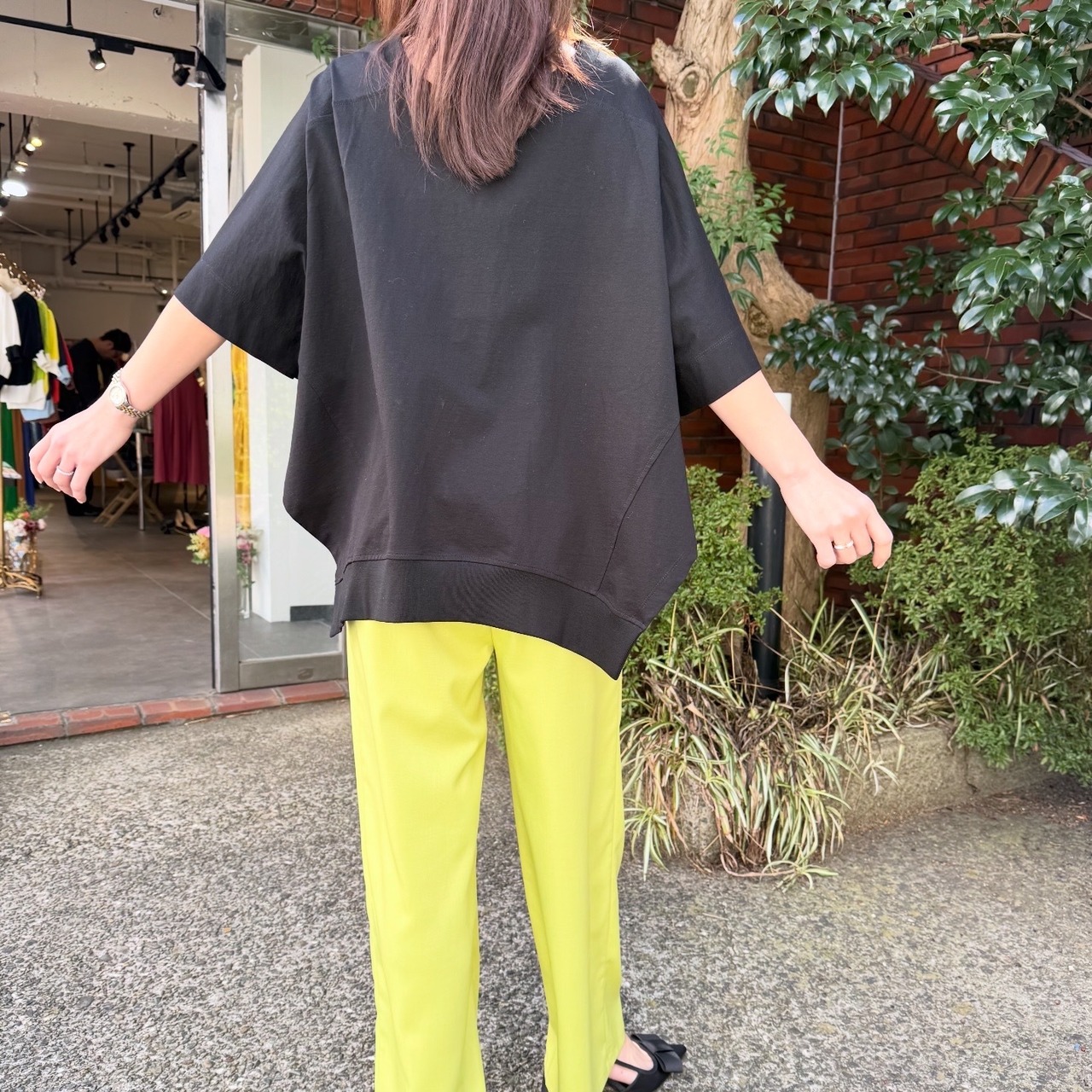 ドスディオサス  dosdiosas ゆったりカットプルオーバー