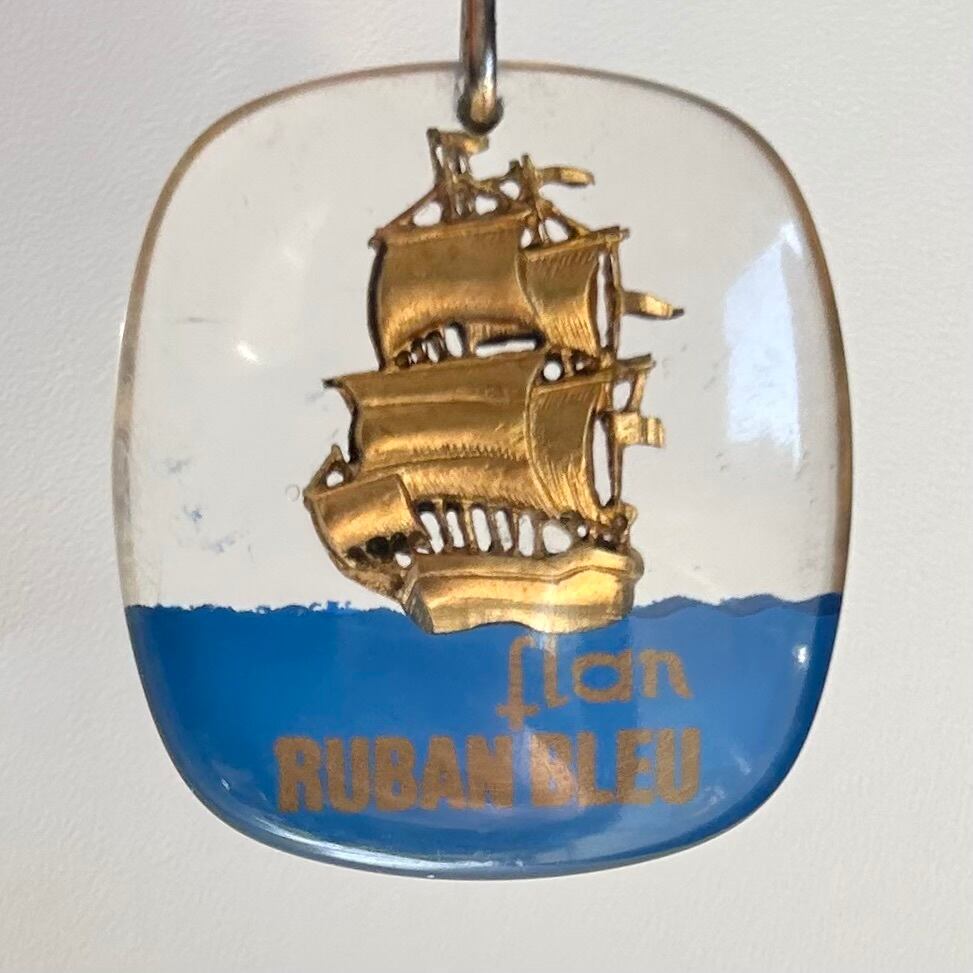 flan RUBAN BLEU 船 ブルボンキーホルダー | ブルボン蚤の市 