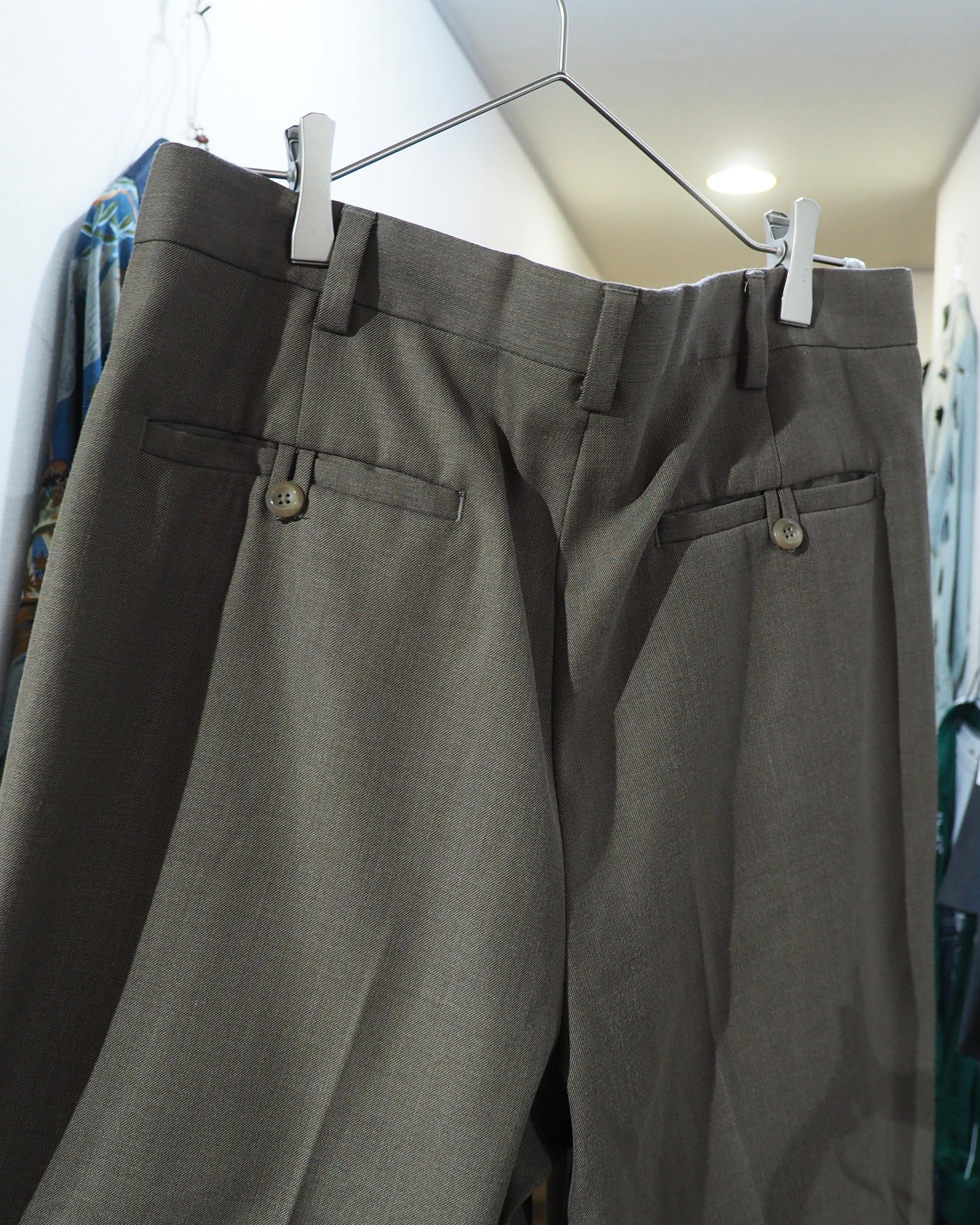 ” Perry Ellis ” Two tuck Wide slacks Shorts