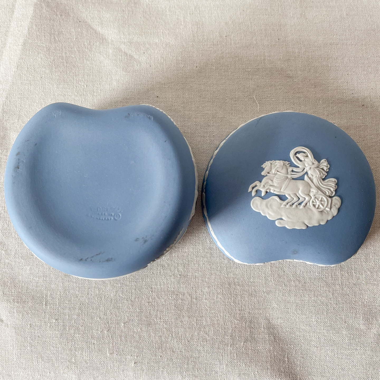 希少 レア  ウェッジウッド　ピーターラビット　ブルージャスパー　小物入れ 希少 レア ウェッジウッド ピーターラビット ブルージャスパー