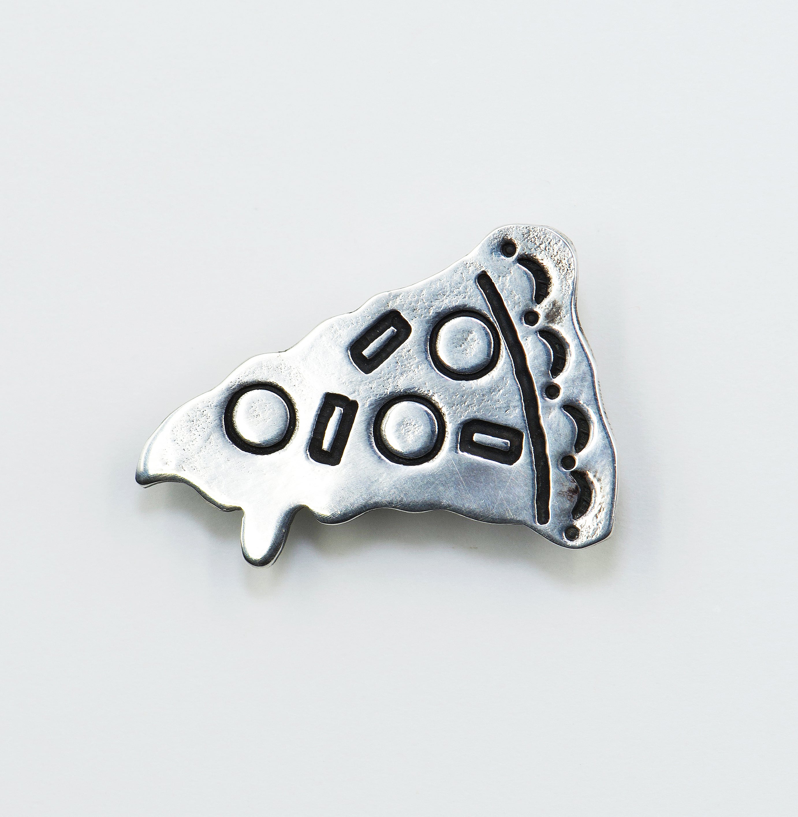 NEWTIVE BADGE PIZZA -ピザ- | Munqa